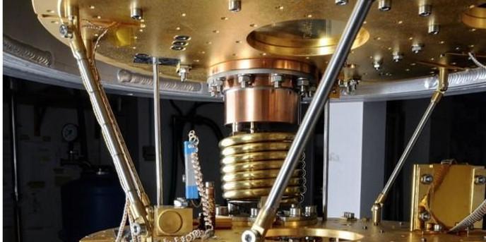 Cryostat for superconducting qubits* Credit to Federico II University